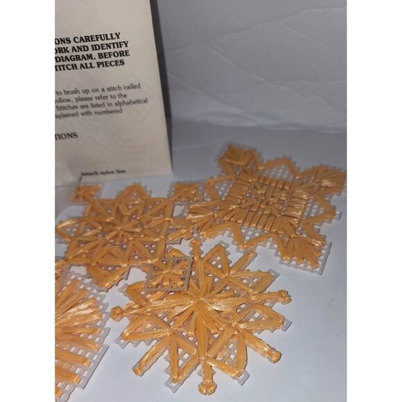 Vintage Straw Ornament Kit  4.5"x 4.5"  DIY Craft Set  Includes Beads Yarn Plast - Picture 7 of 8